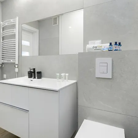 Manhhatan Pba - Strefa Basenowa - Easy - Rent Pobierowo