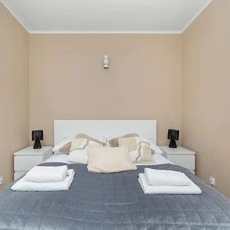 Manhhatan Pba - Strefa Basenowa - Easy - Rent